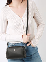 Cross Body Tas Th Emblem Tommy hilfiger Zwart th emblem AW15216-vue-porte