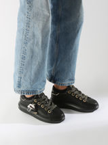 Sneakers Kapri Keychain Uit Leder Karl lagerfeld Zwart women KL62574F-vue-porte