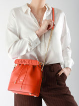 Bucket Bag S Ninon Leder Lancel Oranje ninon A10922-vue-porte