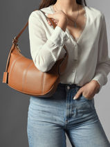 Schoudertas M Victoire Leder Lancel Bruin victoire A13993-vue-porte