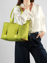 Schoudertas M Mistral Rollable Nylon En Leder Lancel Groen mistral A13995-vue-porte