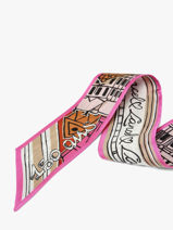 Foulard Lancel Roze 150 ans A14137-vue-porte