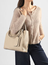 Schoudertas Lorella Guess Beige lorella BG230623-vue-porte