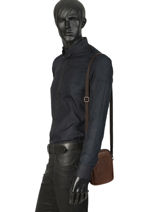 Cross Body Tas Foures Bruin baroudeur 95860-vue-porte