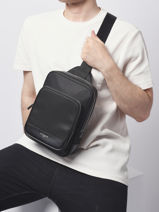 Cross Body Tas Le tanneur Zwart gaspard TGAS2111-vue-porte