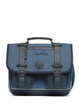 Boekentas 2 Compartimenten Cameleon Blauw vintage color Deze schooltas uit de Vintage collectie van het merk Camlon heeft een breedte van 35 cm. Ideaal voor de kleuterklas en het eerste leerjaar. Dit model heeft een duidelijke vintage look, dankzij de twee voorvakjes en de riempjes met gesp. Deze boekentas beschikt over twee compartimenten, die schriftjes (24x32 cm) en andere kleine spulletjes kunnen bevatten. Onder de overslagflap bevindt zich ook een uniek opbergvak, met daarin een gratis liniaal! De twee vakjes met rits vooraan zijn ideaal om een snack of zakdoek in op te bergen. Dit model beschikt ook over een naamlabel, en kan makkelijk gesloten worden dankzij een dubbel kliksysteem. Voor optimaal comfort zijn de rugzijde en schouderbandjes extra gewatteerd. Dankzij enkele reflectoren kan uw kind zich ook veilig in het verkeer begeven. Vintage op z