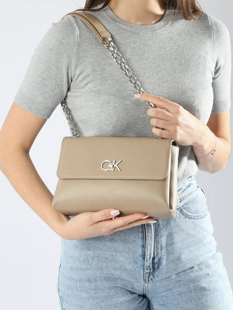 Cross Body Tas Re-lock Gerecycleerd Polyester Calvin klein jeans Beige re-lock K611084 ander zicht 1