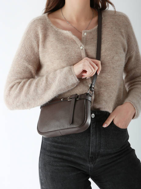 Cross Body Tas Caviar Leder Milano Bruin caviar G1421N ander zicht 1