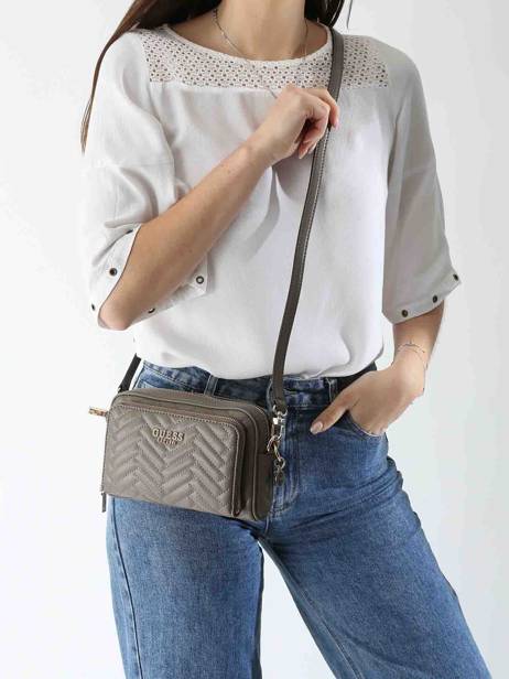 Cross Body Tas Eco Carly Polyurethaan Guess Bruin eco carly QG950814 ander zicht 1