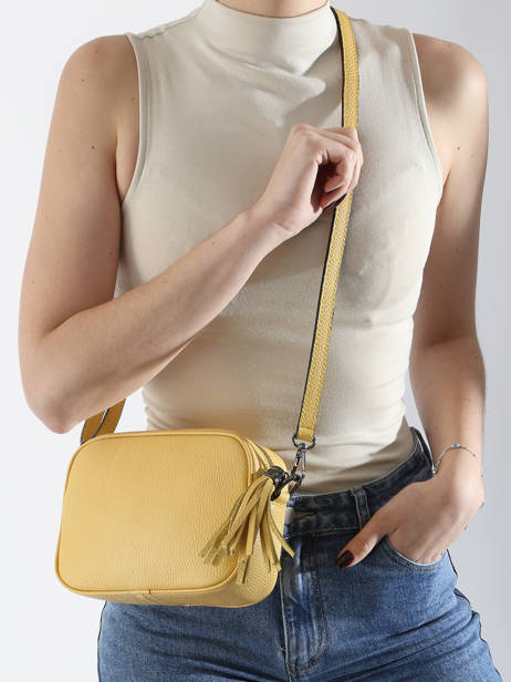 Cross Body Tas Caviar Leder Milano Geel caviar CA2006N ander zicht 1
