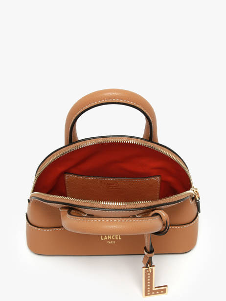 Cross Body Tas Belleville Leder Lancel Bruin belleville A13735 ander zicht 3