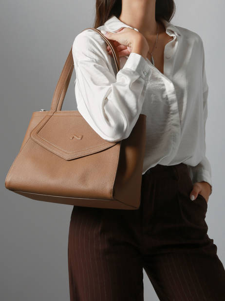 Schoudertas Madeleine Leder Nathan baume Bruin candy 8 ander zicht 1