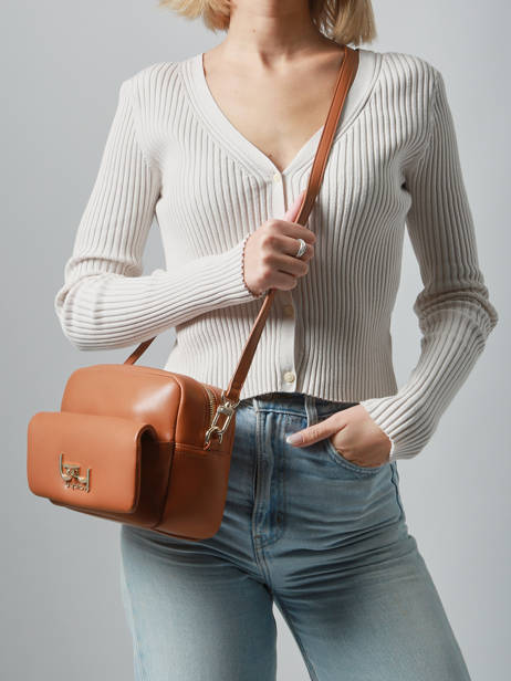Cross Body Tas Amina By byblos Bruin amina BS57B04 ander zicht 1