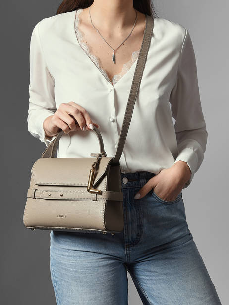 Cross Body Tas Faubourg Leder Lancel Grijs faubourg A13948 ander zicht 1