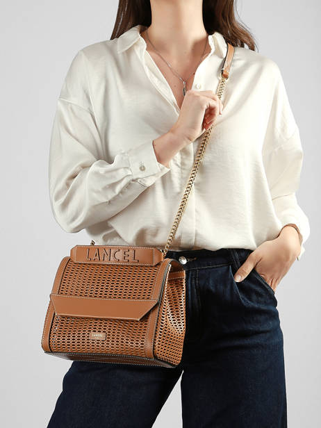 Cross Body Tas Ninon M Ajouré Leder Lancel Bruin ninon A14009 ander zicht 1