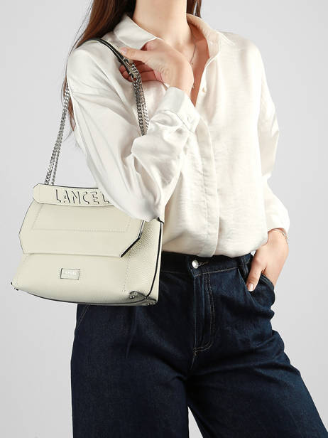 Cross Body Tas Ninon Leder Lancel Wit ninon A13782 ander zicht 2