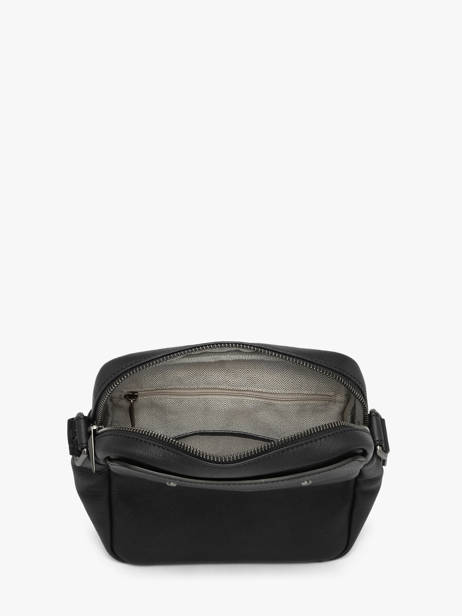 Cross Body Tas Arthur & aston Zwart danny 6 ander zicht 2