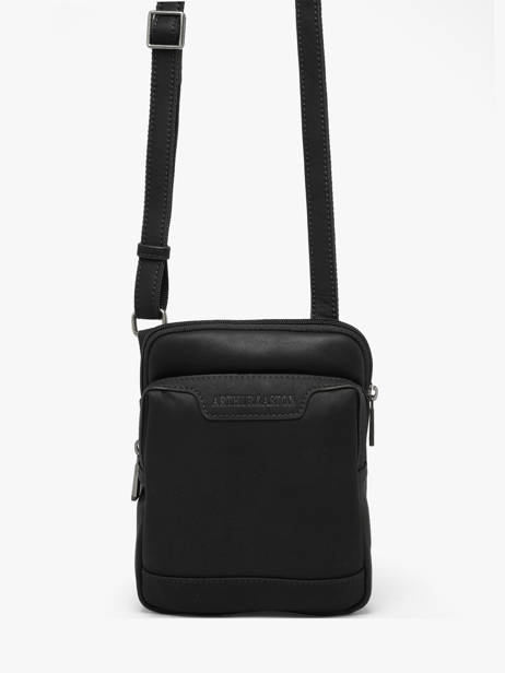 Cross Body Tas Arthur & aston Zwart arsene 6 ander zicht 2