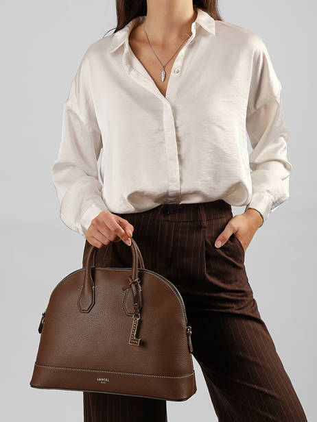 Handtassen Belleville Leder Lancel Bruin belleville A13736 ander zicht 1