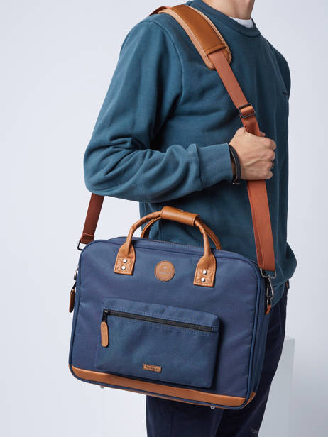 Documententas Cabaia Blauw laptop MESS ander zicht 1
